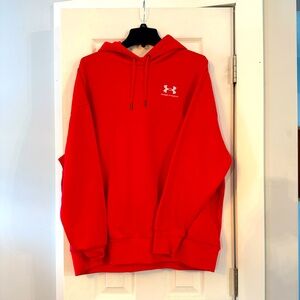 NWOT Under Armour sweatshirt
